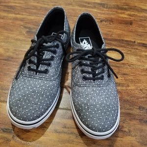 Van's polka dot shoes